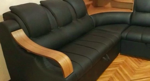 Перетяжка кожаного дивана. Кубинка